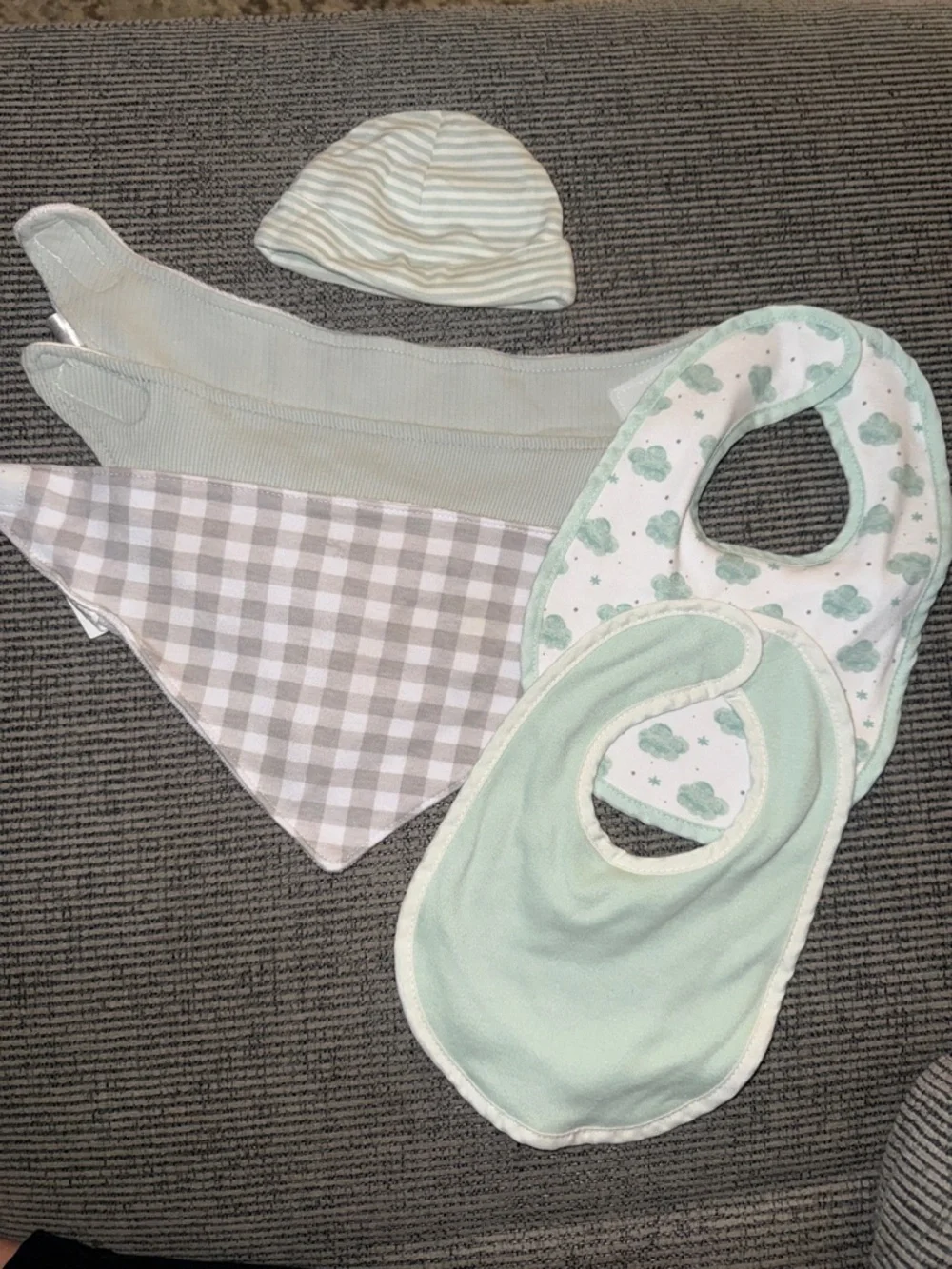 Unbranded Mint Green Baby Bib and Hat Set - 6 Pieces